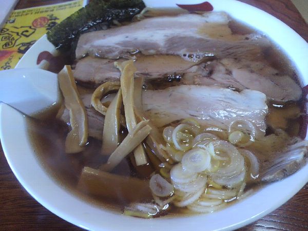 鶴岡市【琴平荘】チャーシュー麺大盛（あっさり）