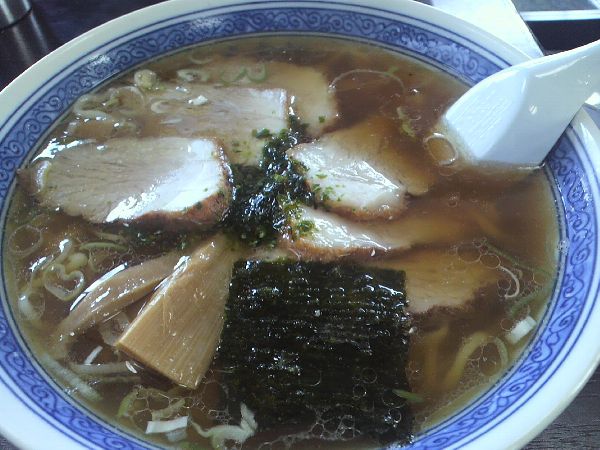 赤湯「来々軒」チャーシュー麺