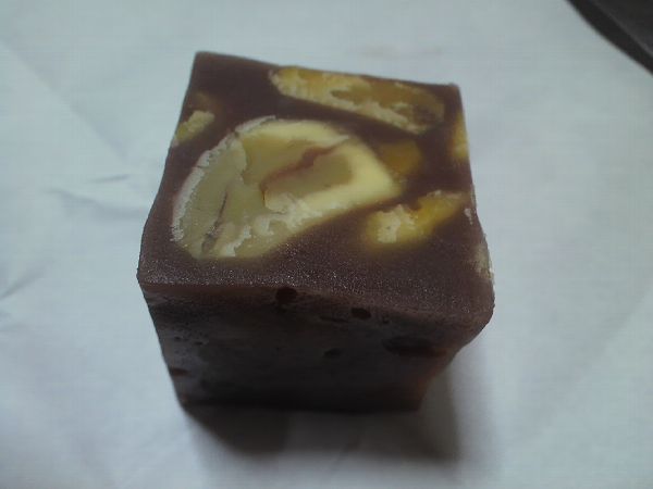 白鷹町「やまり菓子舗」栗むしようかん