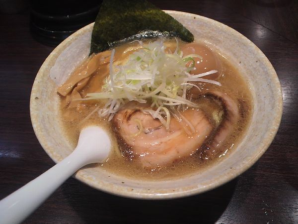 山形市【山之助】味玉らー麺