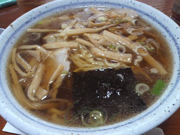 赤湯「満月食堂」メンマラーメン