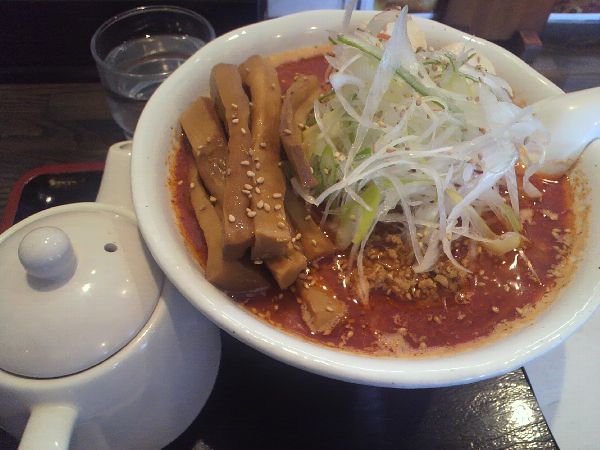 山形市「麺辰」激辛坦々麺（メンマトッピング）