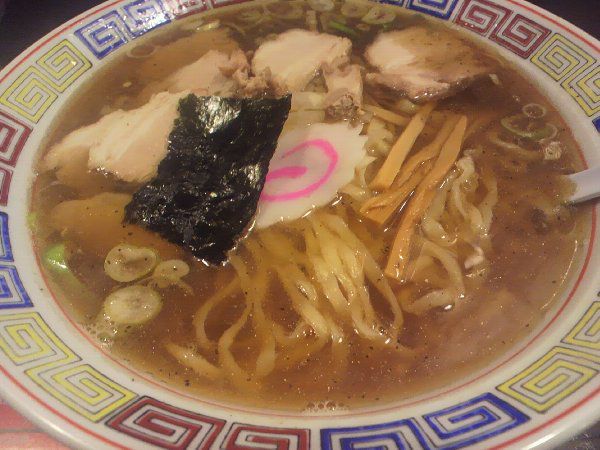 山形市「亞呉屋」あご出しラーメン（中盛）