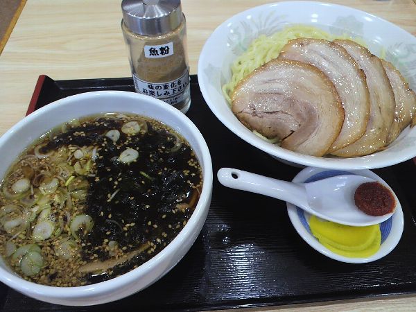 山形市「城西金ちゃんラーメン」醤油つけめんチャーシュー増