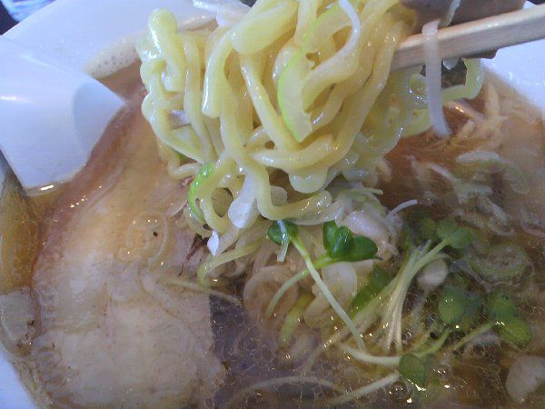 山形市「麺屋丸文」鯵な中華