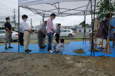 【二本松市榎戸・Ｉ邸／フォルム建築設計室】 　雨ふって地かたまる