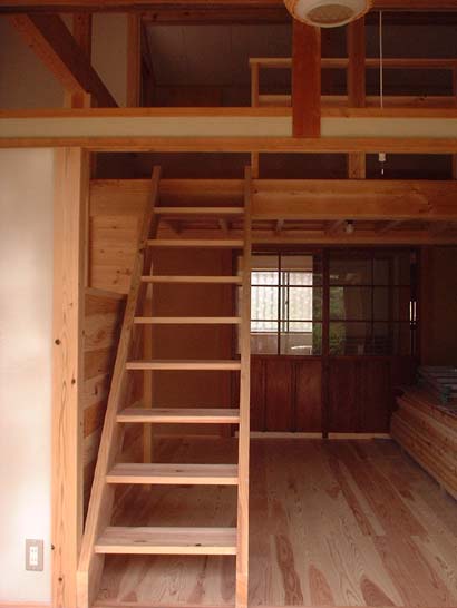 階段と子供室