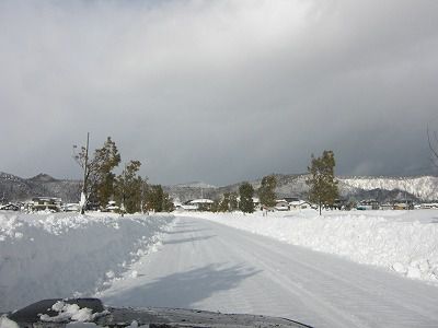 ◆いまの道路雪で真っ白だす。　　＠＠＠