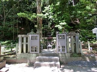 ◆山形新幹線開業20周年記念割引旅行　　　頼朝の墓