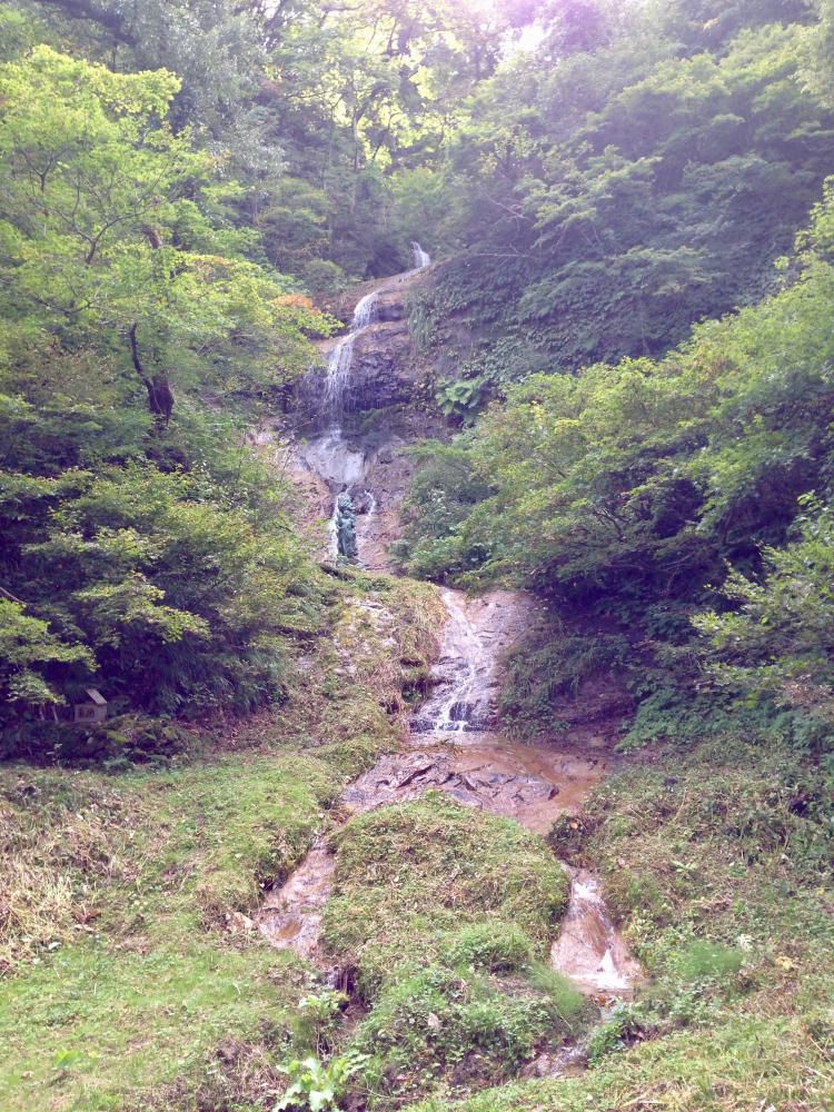 秋の関根大滝