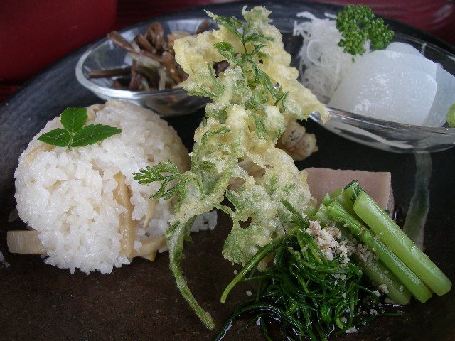 山寺精進料理『宝珠膳』精進プレート