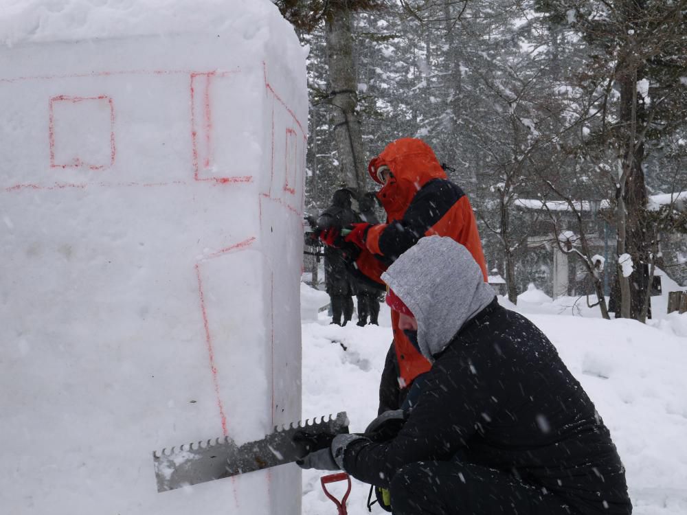 YIRAで雪灯篭を作ろう！