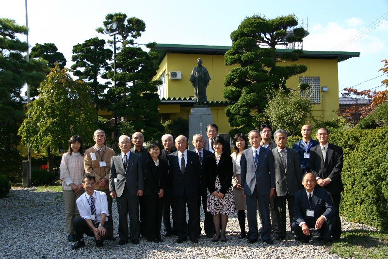 臨雲文庫で交流会
