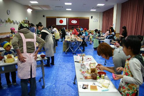 子どもの頃の夢だったお菓子の家づくり