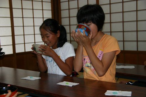 裏千家のお茶をいただきました
