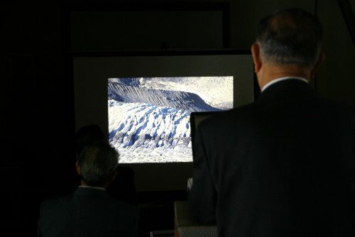 氷河、砂漠、アルプスなど圧倒された映像