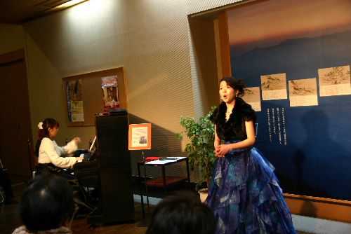 独唱とピアノソロ