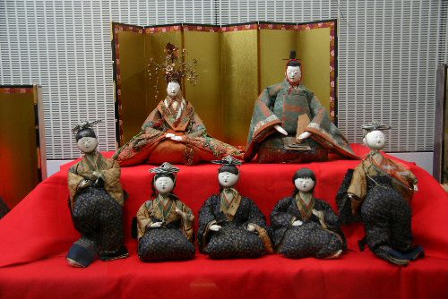 古今雛と五人囃子も展示