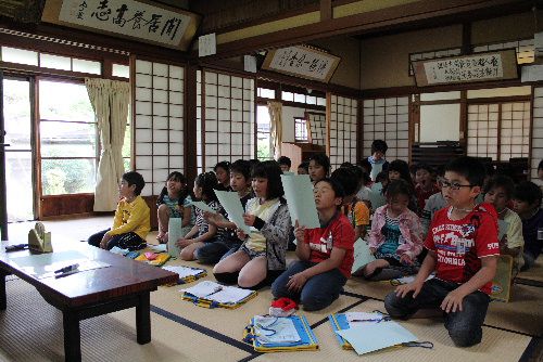 子曰わく　　沖郷小児童論語にふれる