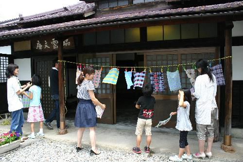 きれいなおりぞめに歓声