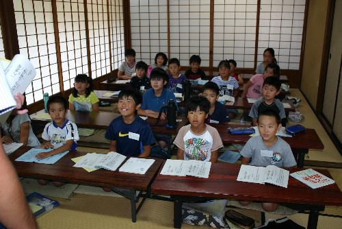 子ども論語塾第２日　クイズで誘う