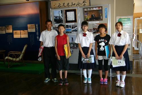 南陽市小中学生議会　赤湯地区議員が記念館を訪問