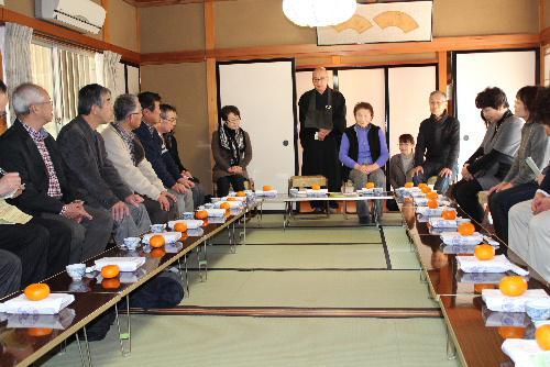 結城先生が晩年を過ごされた小田原別邸跡地を訪ねて　友の会研修旅行　その１