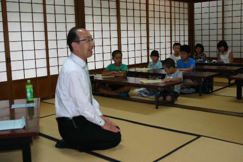 子ども論語塾最終日講師は山形大学地域教育文化学部三上英司教授