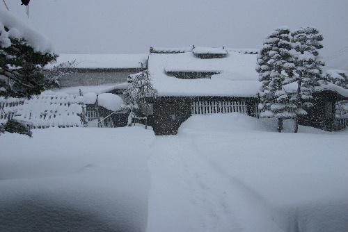 猛烈な吹雪の中　２０１７年の開館最終日