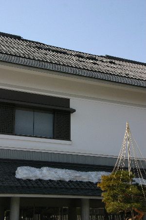大雪の被害が記念館にも