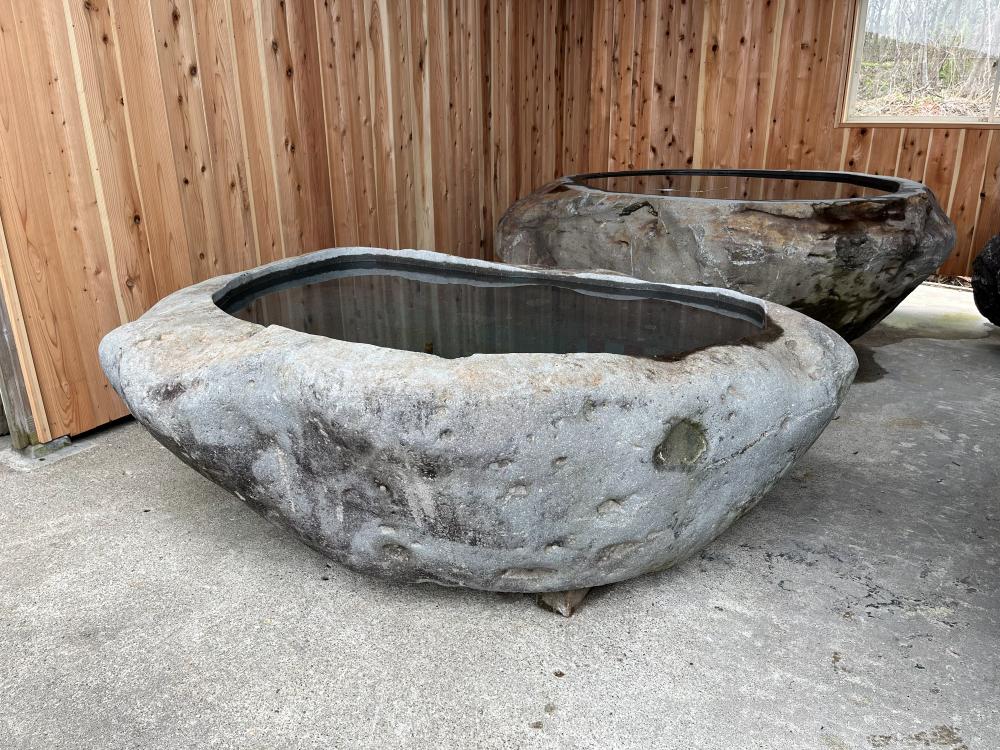 蔵王の石でつくった石風呂を県外の旅館へ納品しました③