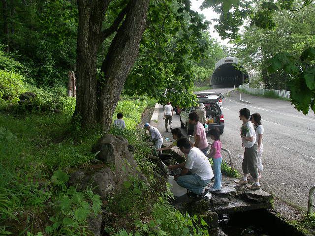 蔵王ライン【樹氷の泉】横倉トンネル側の湧き水