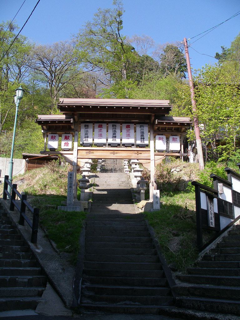 新緑まぶしい酢川神社です！