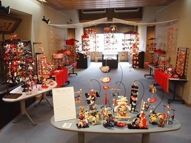 ３月２７日朝９時、烏帽子山の桜の様子です