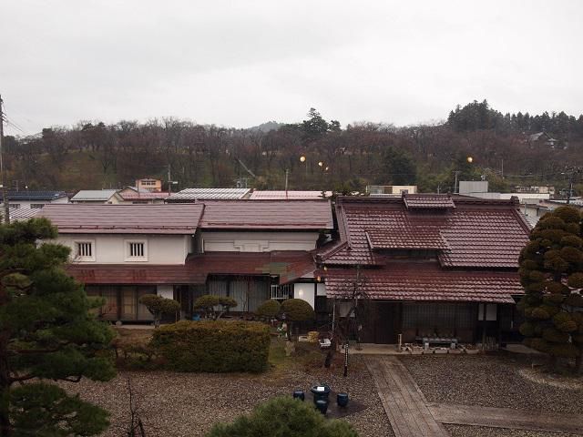 ３月２６日朝９時、烏帽子山の桜の様子です