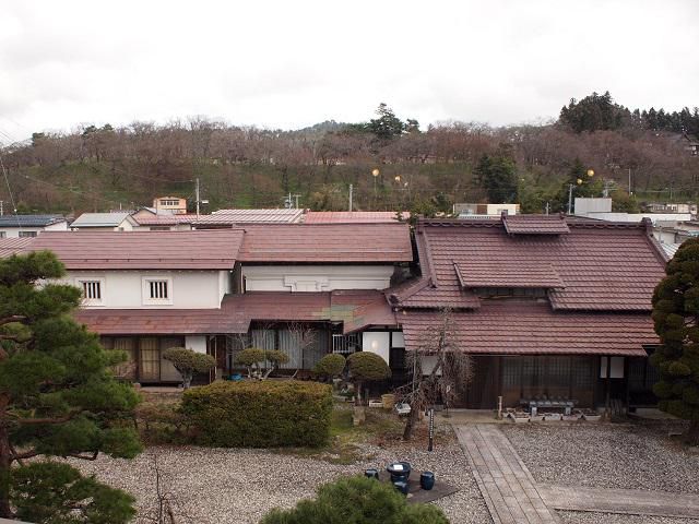 4月1日朝9時、烏帽子山の桜の様子です