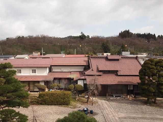 4月3日朝9時、烏帽子山の桜の様子です