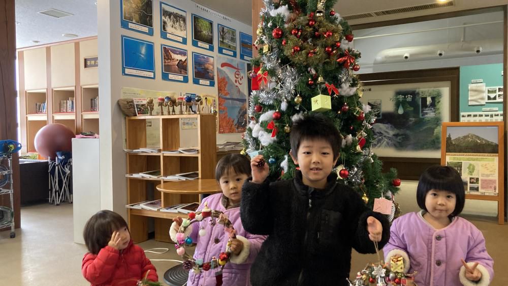 クリスマスリースづくりを開催しました(^^♪　令和5年12月17日(日）