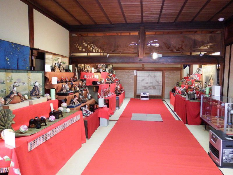 「やまのべひな人形展」開催中