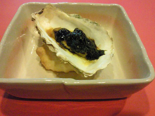★味よし「牡蠣（かき）の変わり味噌焼きです！」