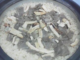 ★味よし「季節の土鍋ご飯も、人気ですよ～！！」