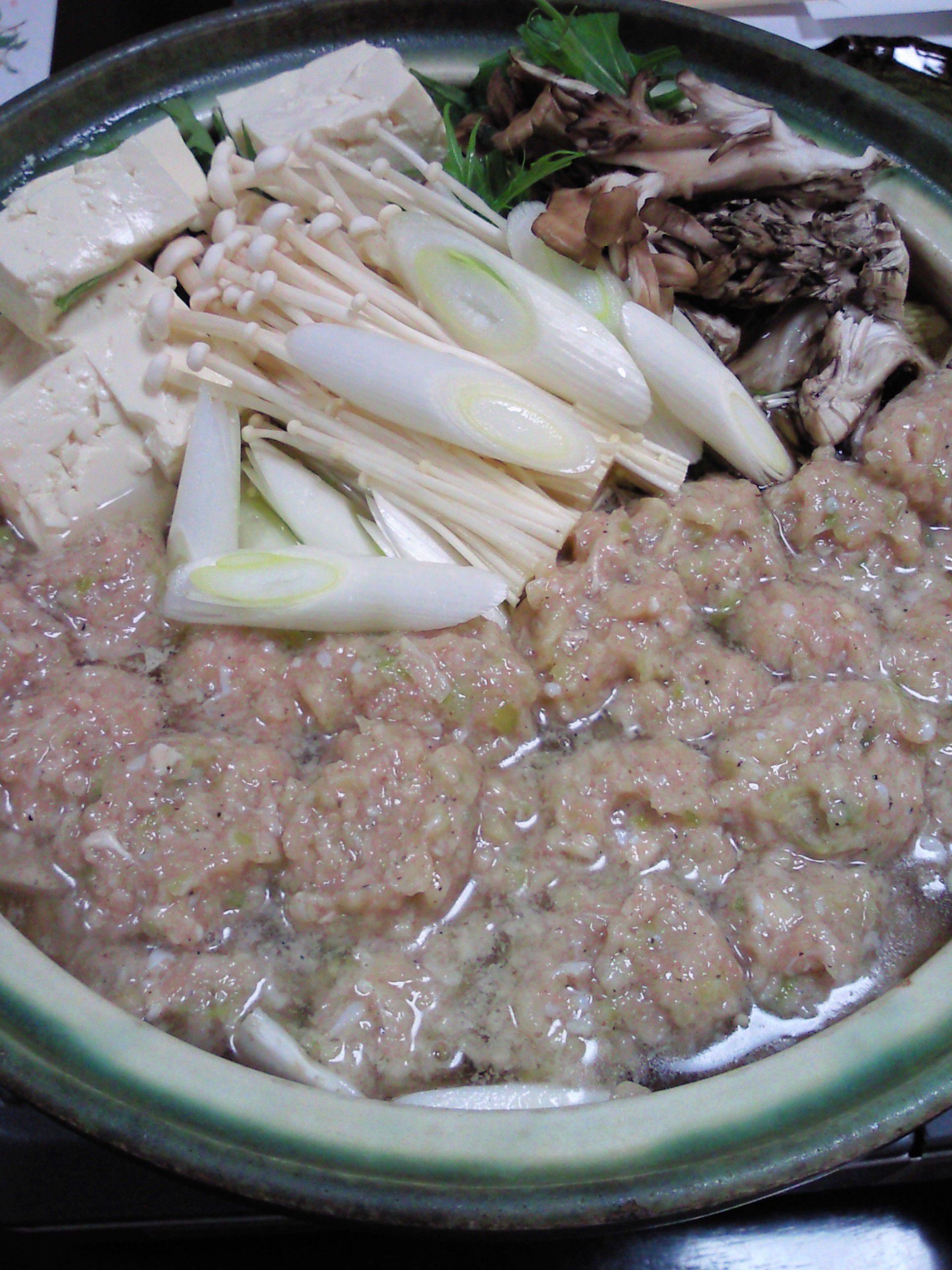 ★味よし「お鍋のご紹介！第四弾！鶏団子鍋です♪」