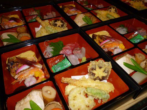 ★味よし「お祝いのお弁当をご用意させていただきました♪」