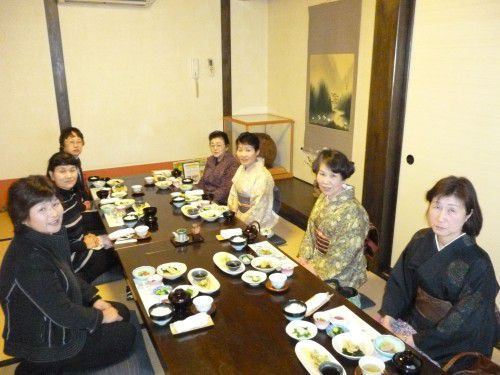 ★味よし「お昼のお食事会もいかがですか？？」