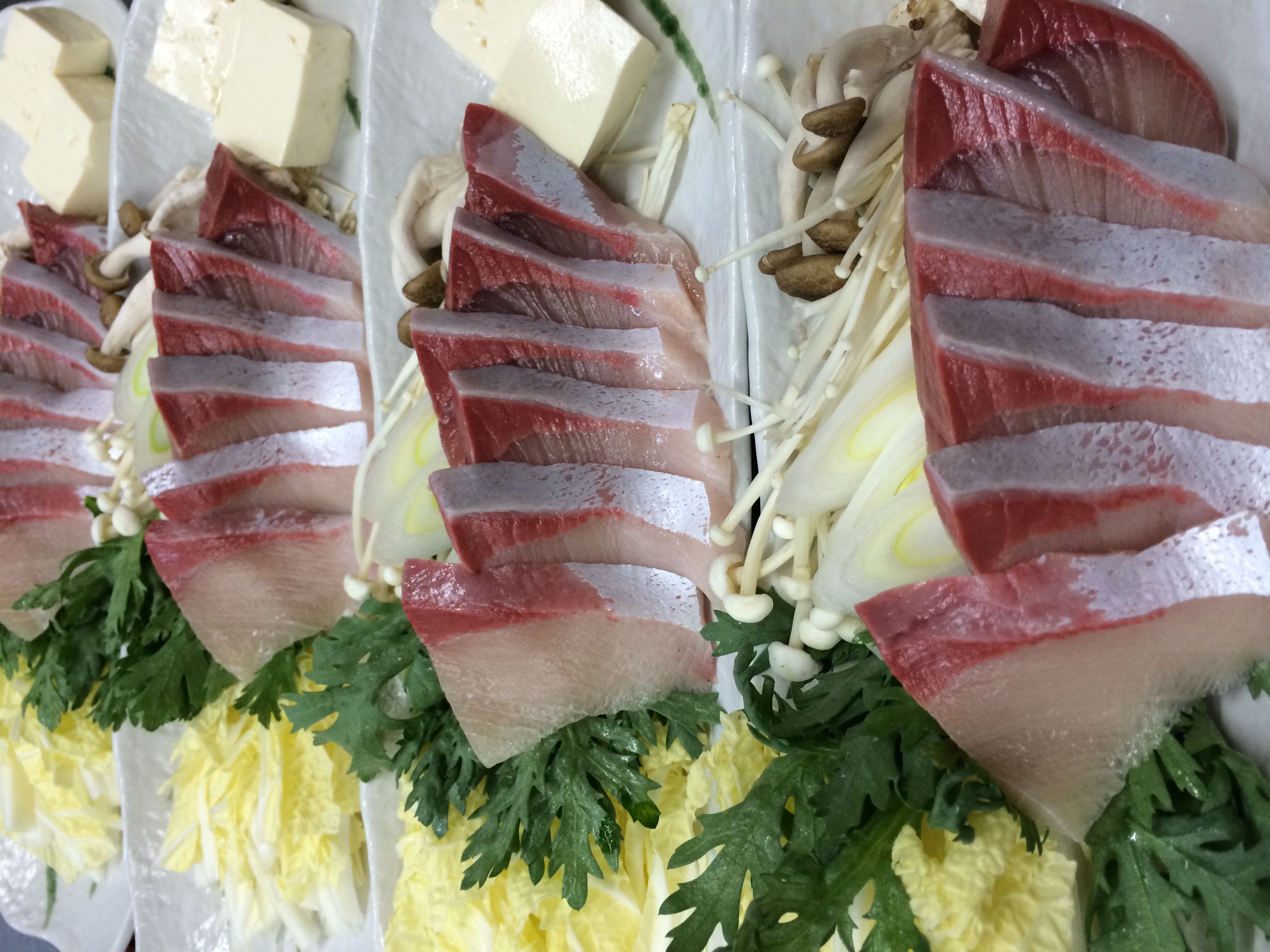 ★味よし「鮮魚、入りました！」