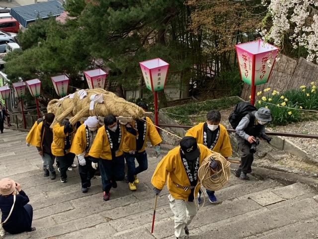 注連縄架けかえ