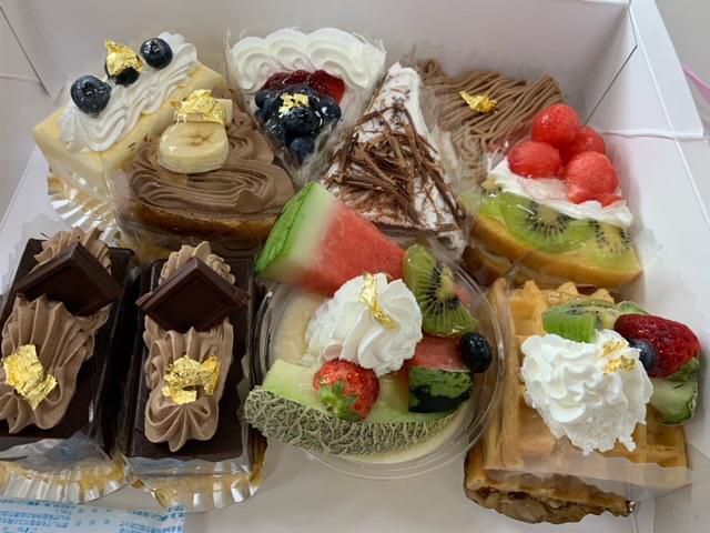 ケーキ、ケーキ、ケーキ