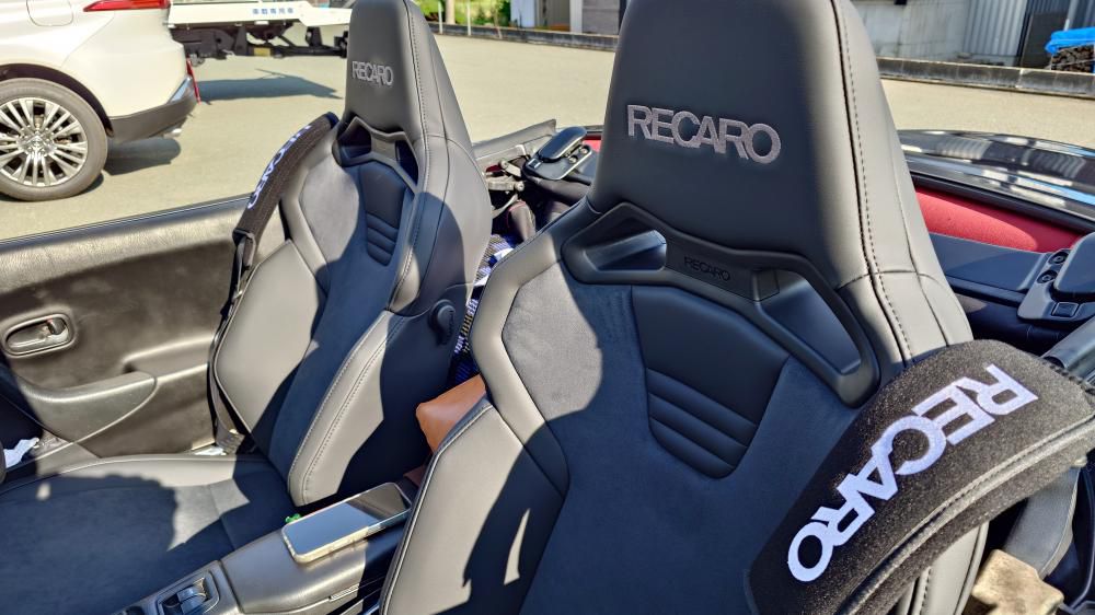 MAZDA  ロードスター　レカロシート取付／ソフトトップ張替え
