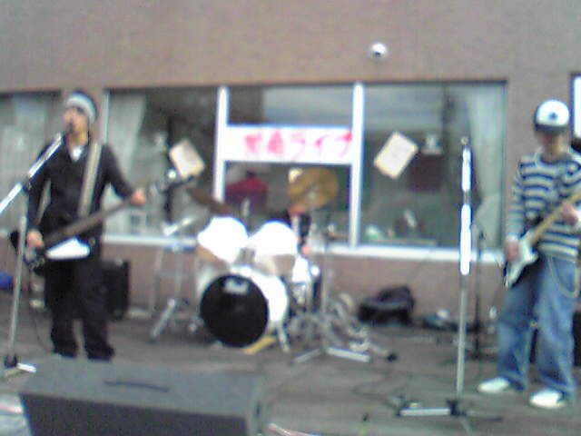 地元：長井あら町商店会主催『街角ライブ』ショット♪