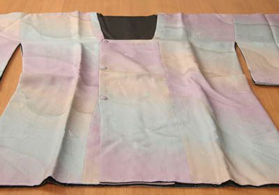 色紙取地紋お越し暈し縮緬コート（未使用品！）